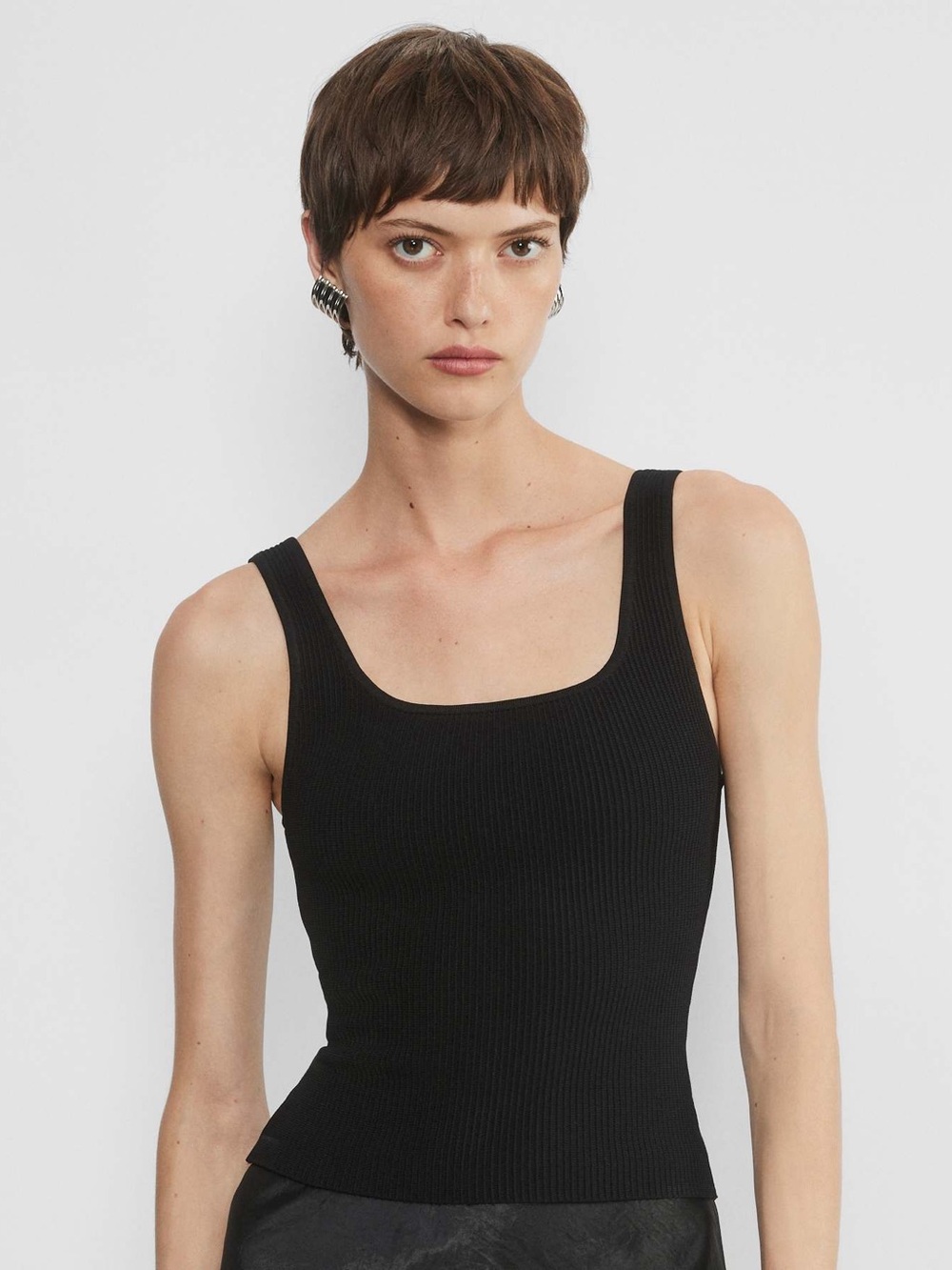 Aritzia Babaton Sculpt Knit Black Ribbed SquareNeck Tank Top Medium